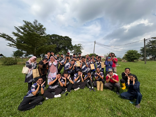 DATO LELA MAHARAJA VOCATIONAL COLLEGE STUDENTS GAIN FIRST-HAND EXPOSURE TO MYGAP IMPLEMENTATION AT PUTRA AGRICULTURAL CENTRE